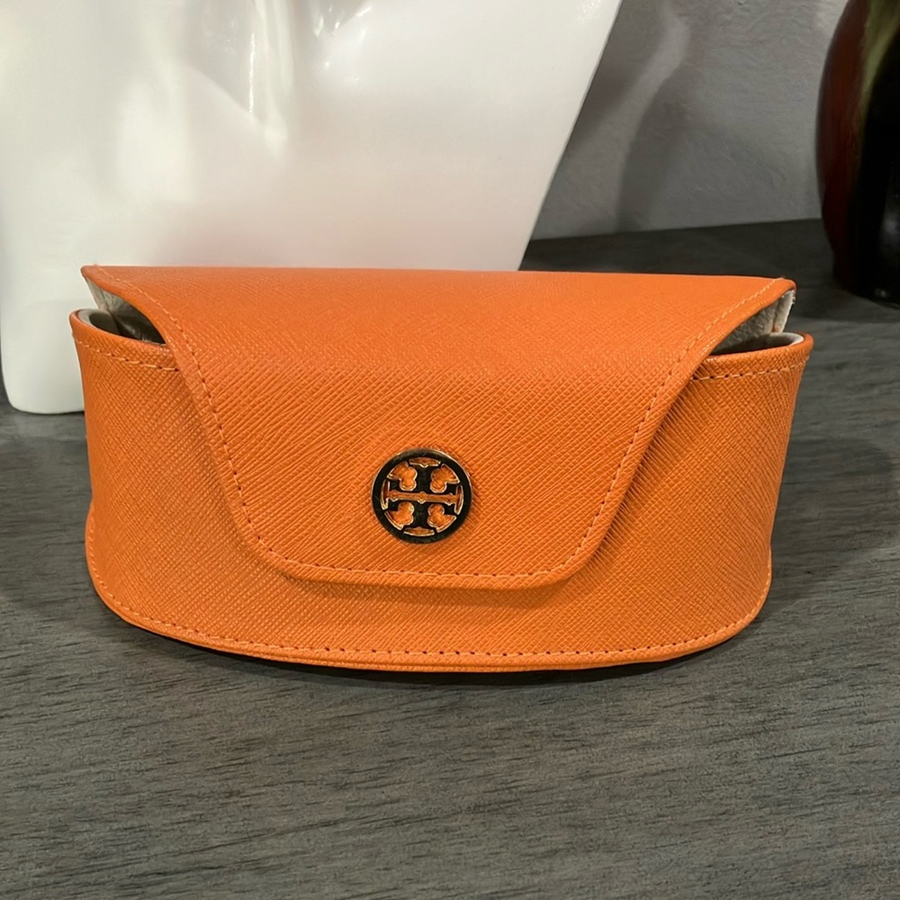 Tory Burch Sunglass Case NWOT - Picture 1 of 3